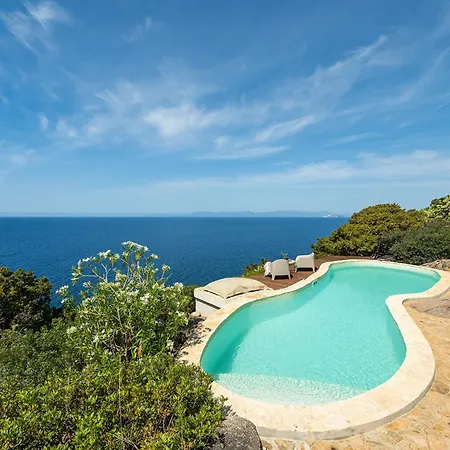 Di Cala Regina, Maison De Charme Villa
