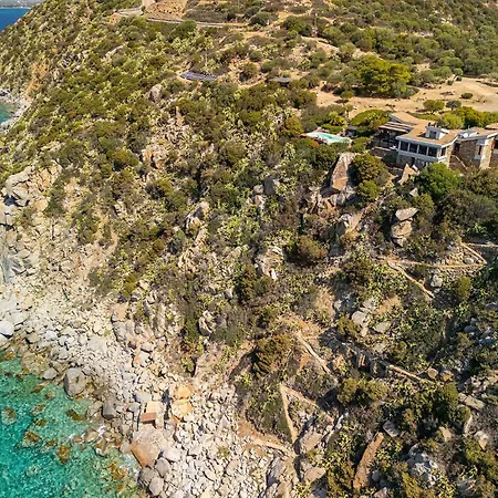 Di Cala Regina, Maison De Charme * كوارتو سانتيلينا