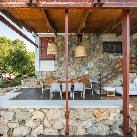 Di Cala Regina, Maison De Charme فيلة كوارتو سانتيلينا