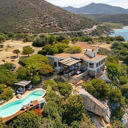 Di Cala Regina, Maison De Charme * كوارتو سانتيلينا