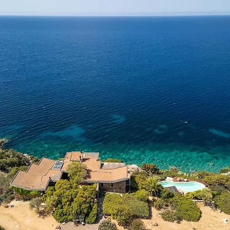 فيلة Di Cala Regina, Maison De Charme كوارتو سانتيلينا