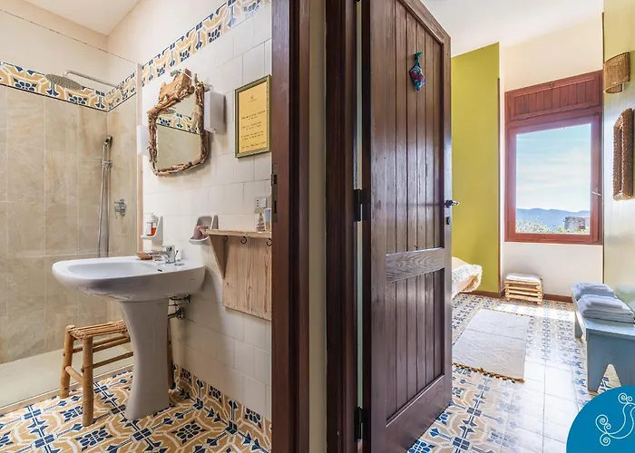 Di Cala Regina, Maison De Charme Quartu SantʼElena