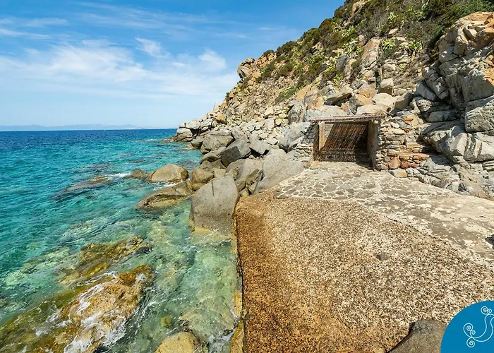Di Cala Regina, Maison De Charme Quartu SantʼElena
